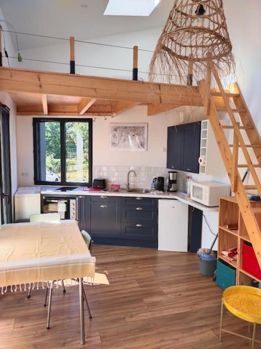 Notre Petite Maison ラ・ロシェル エクステリア 写真