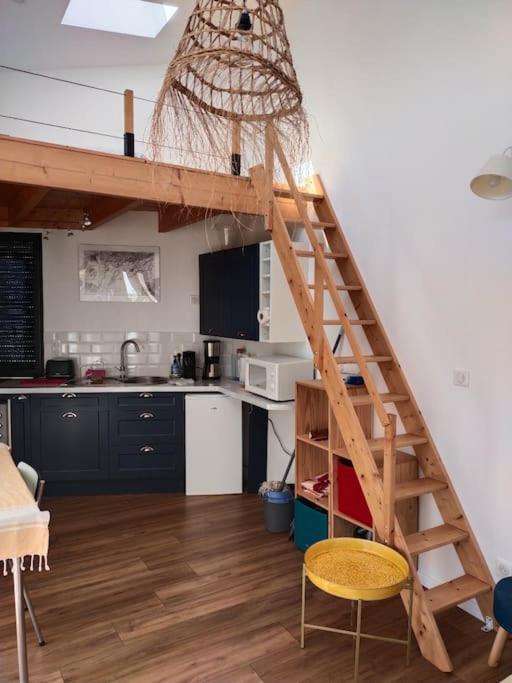 Notre Petite Maison ラ・ロシェル エクステリア 写真