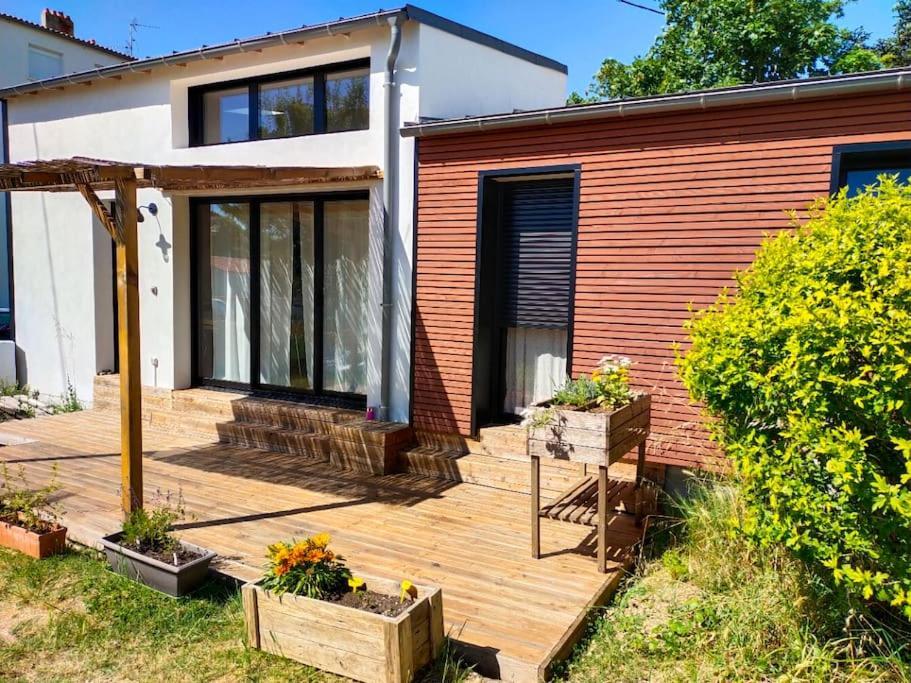 Notre Petite Maison ラ・ロシェル エクステリア 写真